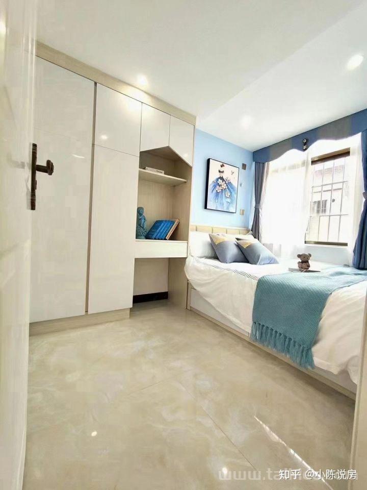 广州限牌升级换代，佛山限牌升级换代，龙岗的小产权房暴跌30万？(广州限佛山车牌号码)