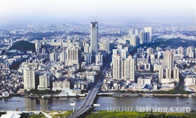 三座高速铁路站将入驻佛山那个镇，小产权房势必会暴跌！(佛山在建高铁)